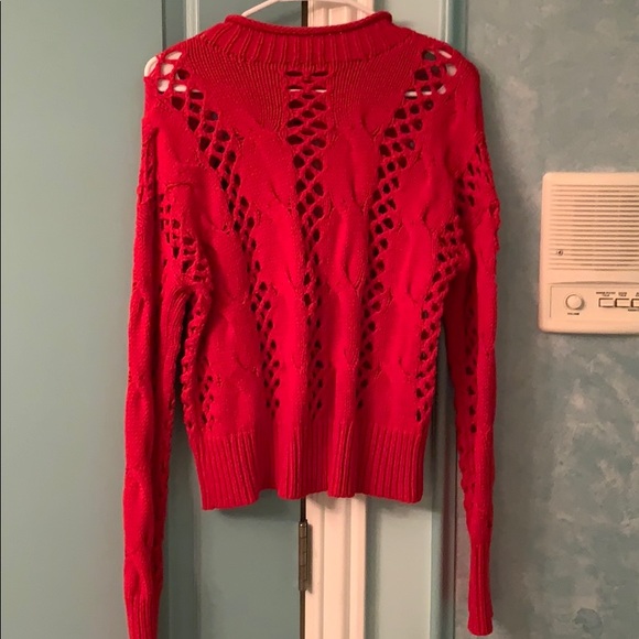 sweater - Picture 3 of 3